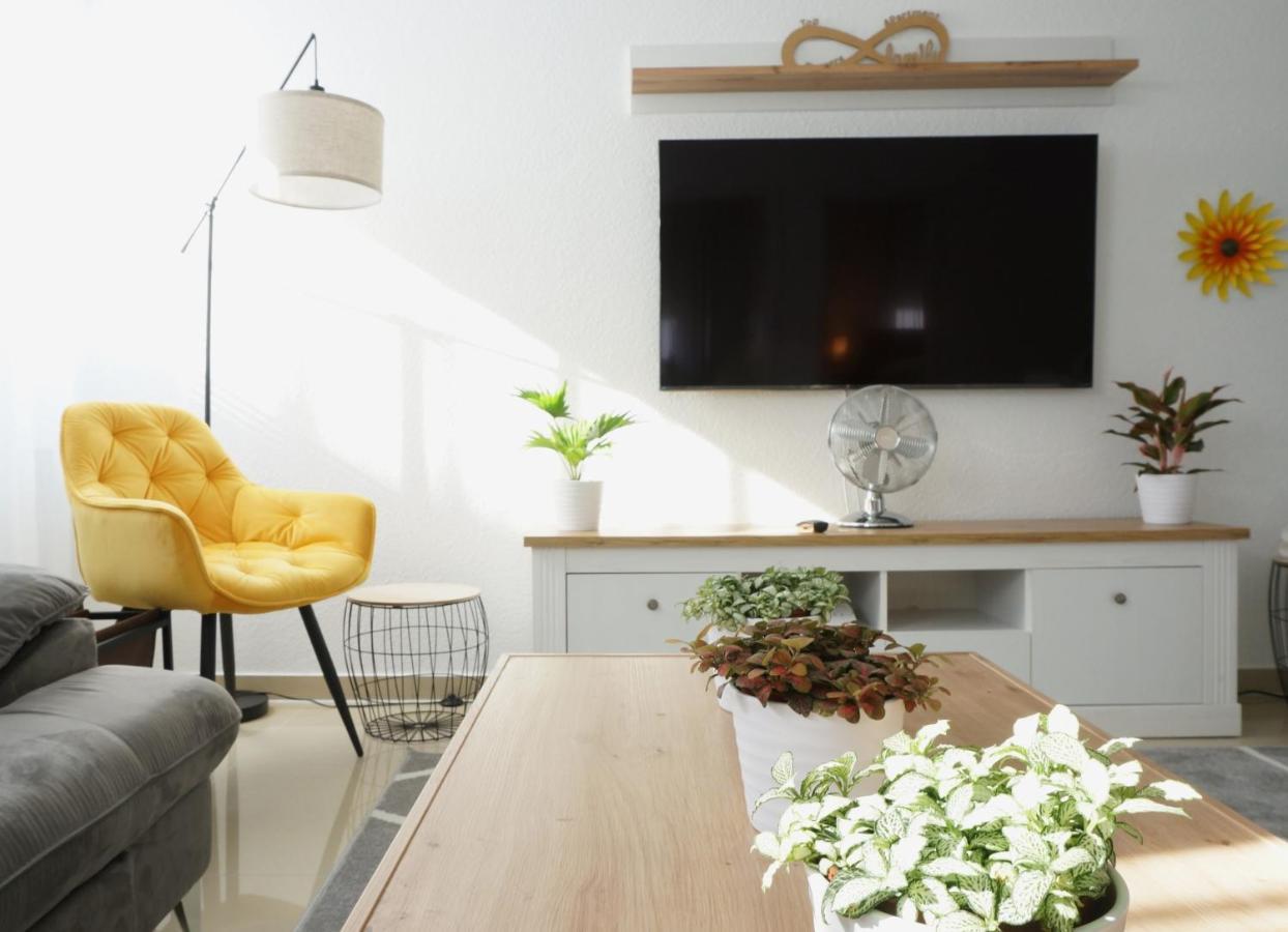Mein Apartment Flowers Mit Kamin, Bis 10 Personen Frankenthal  Exteriör bild
