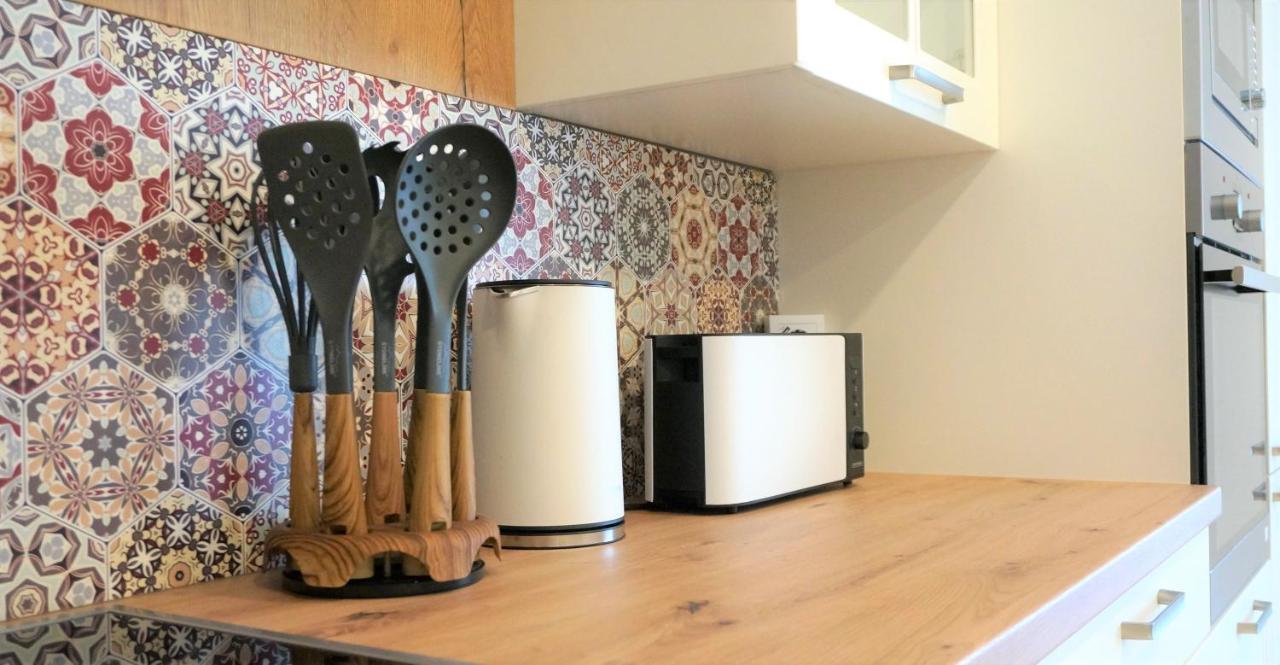 Mein Apartment Flowers Mit Kamin, Bis 10 Personen Frankenthal  Exteriör bild