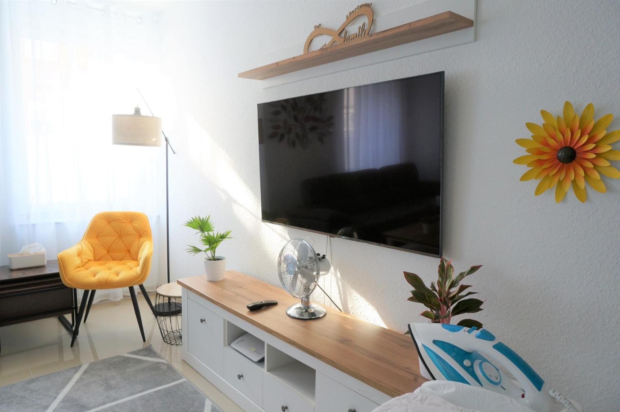 Mein Apartment Flowers Mit Kamin, Bis 10 Personen Frankenthal  Exteriör bild